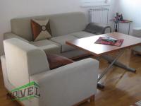 Se izdava namesten stan vo Skopje, Debar Maalo so povrshina od 60 m2.
 Ekstra: Klima, Centralno Parno, Lift.
 Cena: 350 EUR